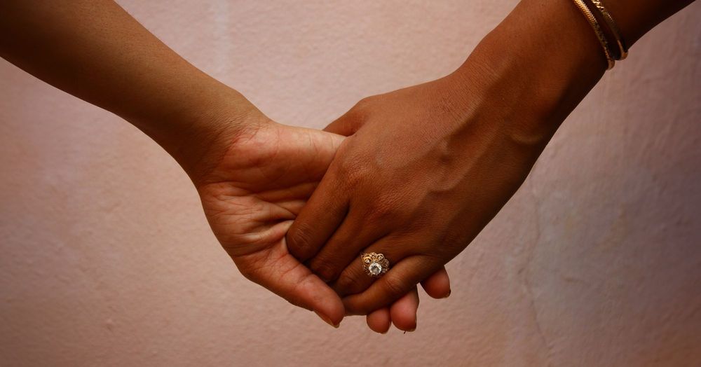 បង្ហាញ​ចេញ​សេចក្តី​ស្រឡាញ់ (សៀវភៅសេចក្ដីពិតសម្រាប់ជីវិត)